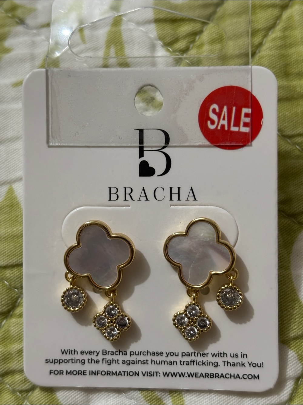 Bracha Gold & Mother-of-Pearl Clover Drop Earrings NWT Retail $48 - Picture 2 of 7